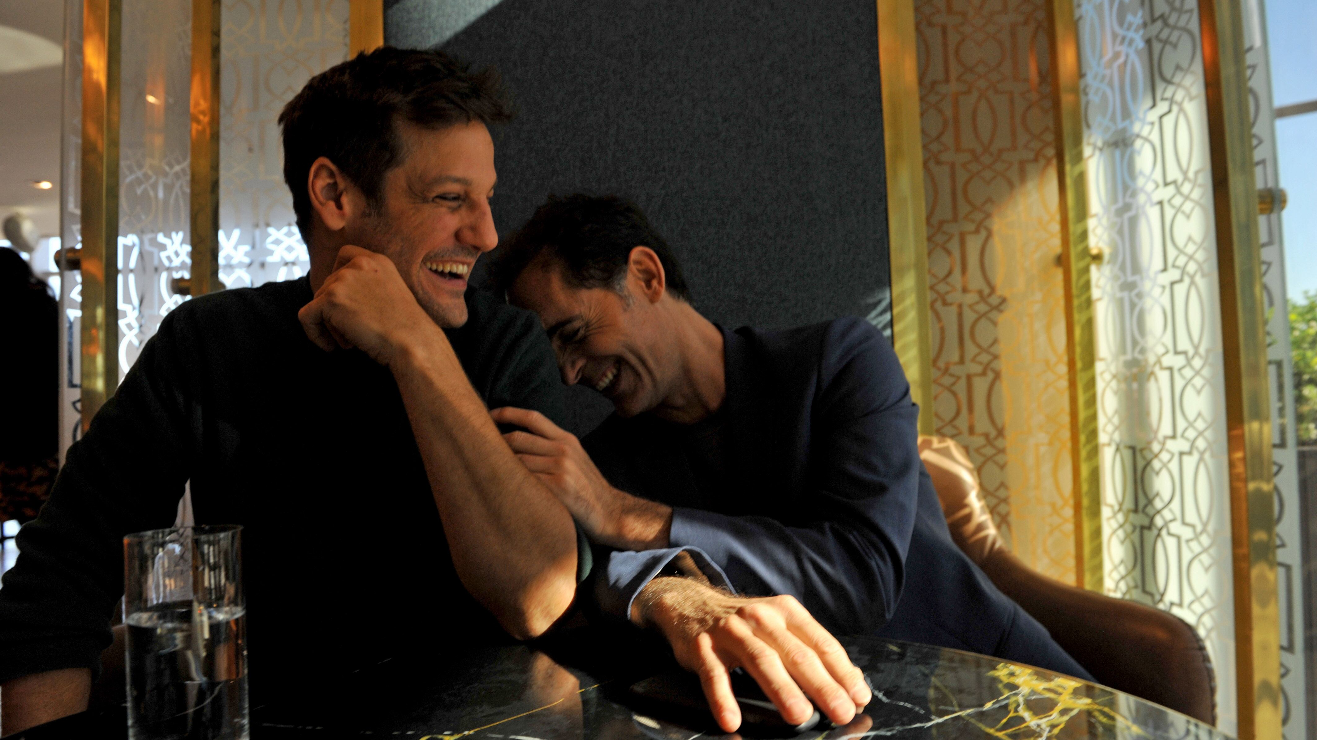 La química entre De la Serna y Alonso es tan buena como la de sus personajes.