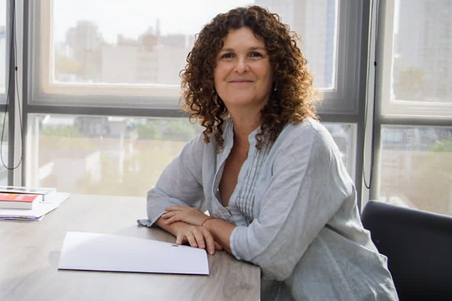 Ricardes fue presentada como una funcionaria con 30 años de experiencia.