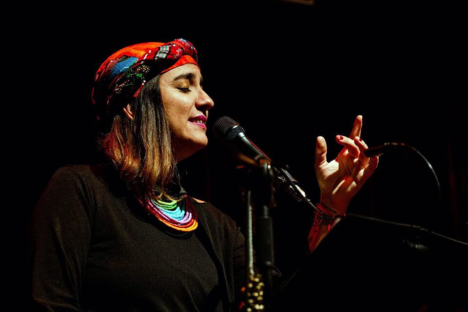 Marta Gómez viene de ganar un Latin Grammy.