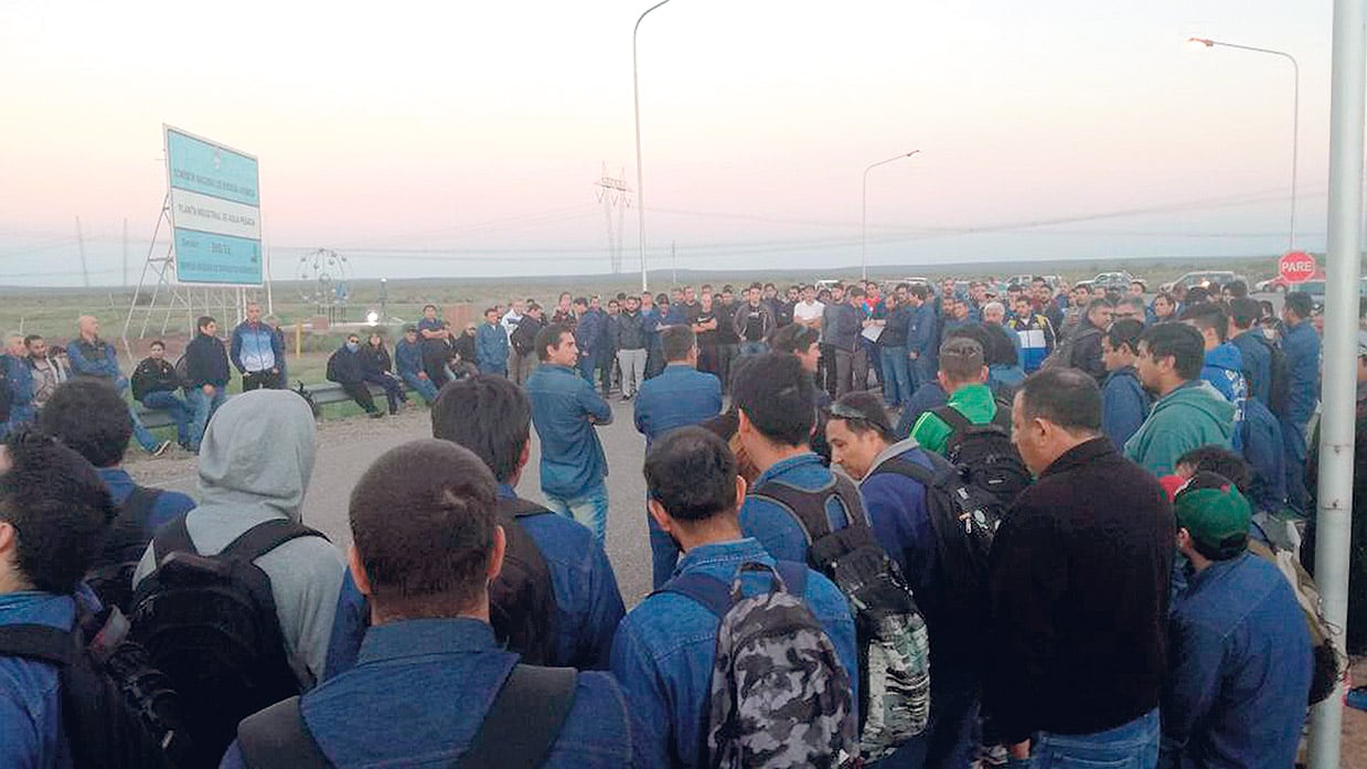 Los trabajadores de la planta se manifestaron en la ruta a comienzos de mes por el pago incompleto de sus sueldos.