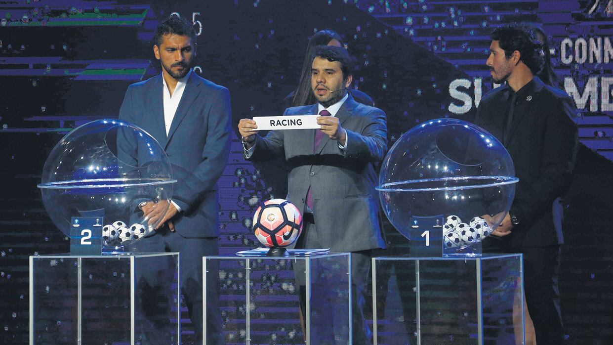 El primer equipo argentino en conocer su rival fue Racing.