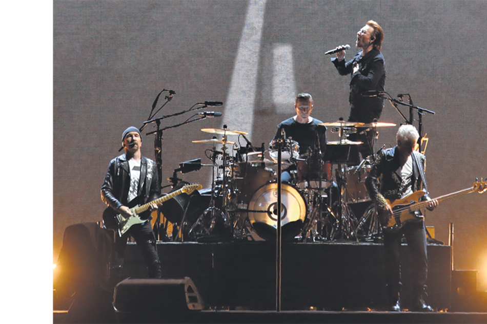 En su cuarta visita a la Argentina, U2 renovó el vínculo afectivo con su público. Hoy será el segundo show.