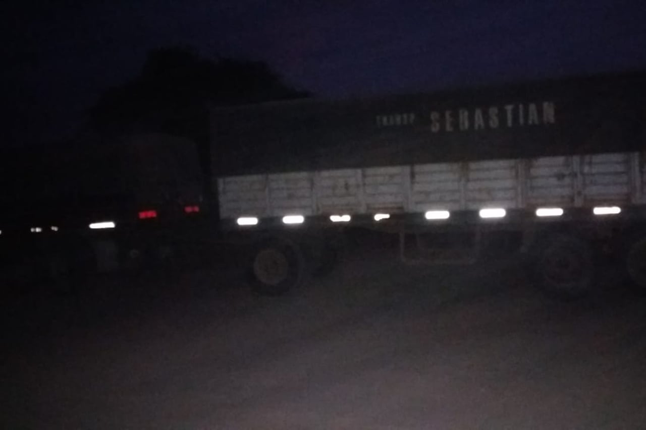 La llegada de uno de los camiones a Misión La Paz.