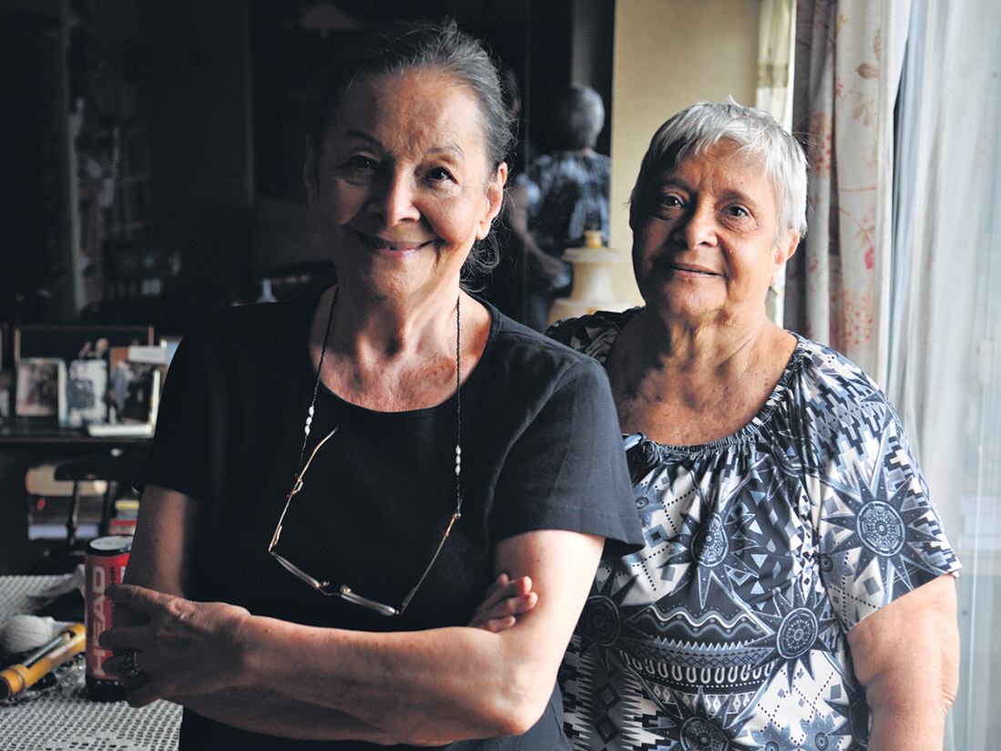 Sardi escribió la obra, que interpreta junto a Soria. Los roles masculinos son representados por actrices.