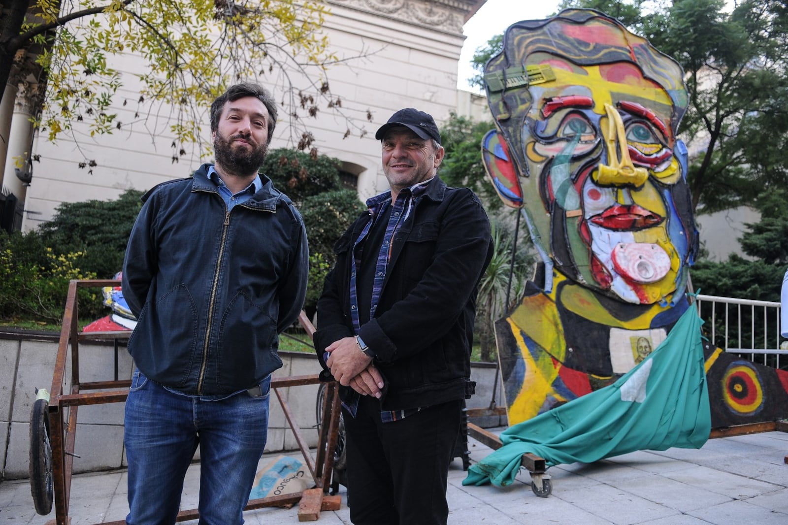 "Mugica creía en la democracia, nunca estuvo de acuerdo con la violencia ni con la lucha armada", dicen los realizadores