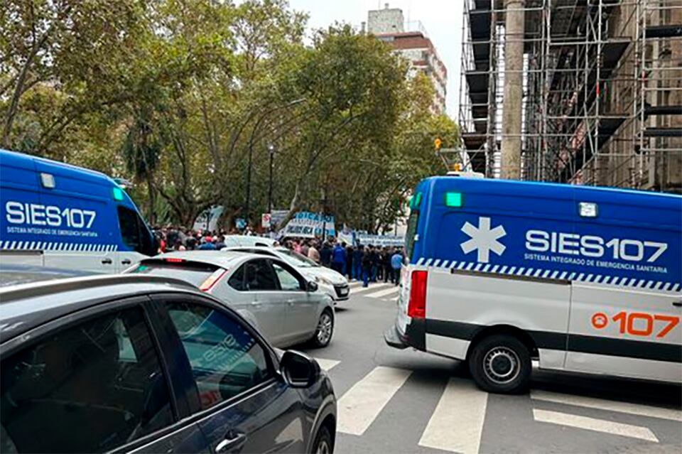 La protesta de ayer frente a la municipalidad