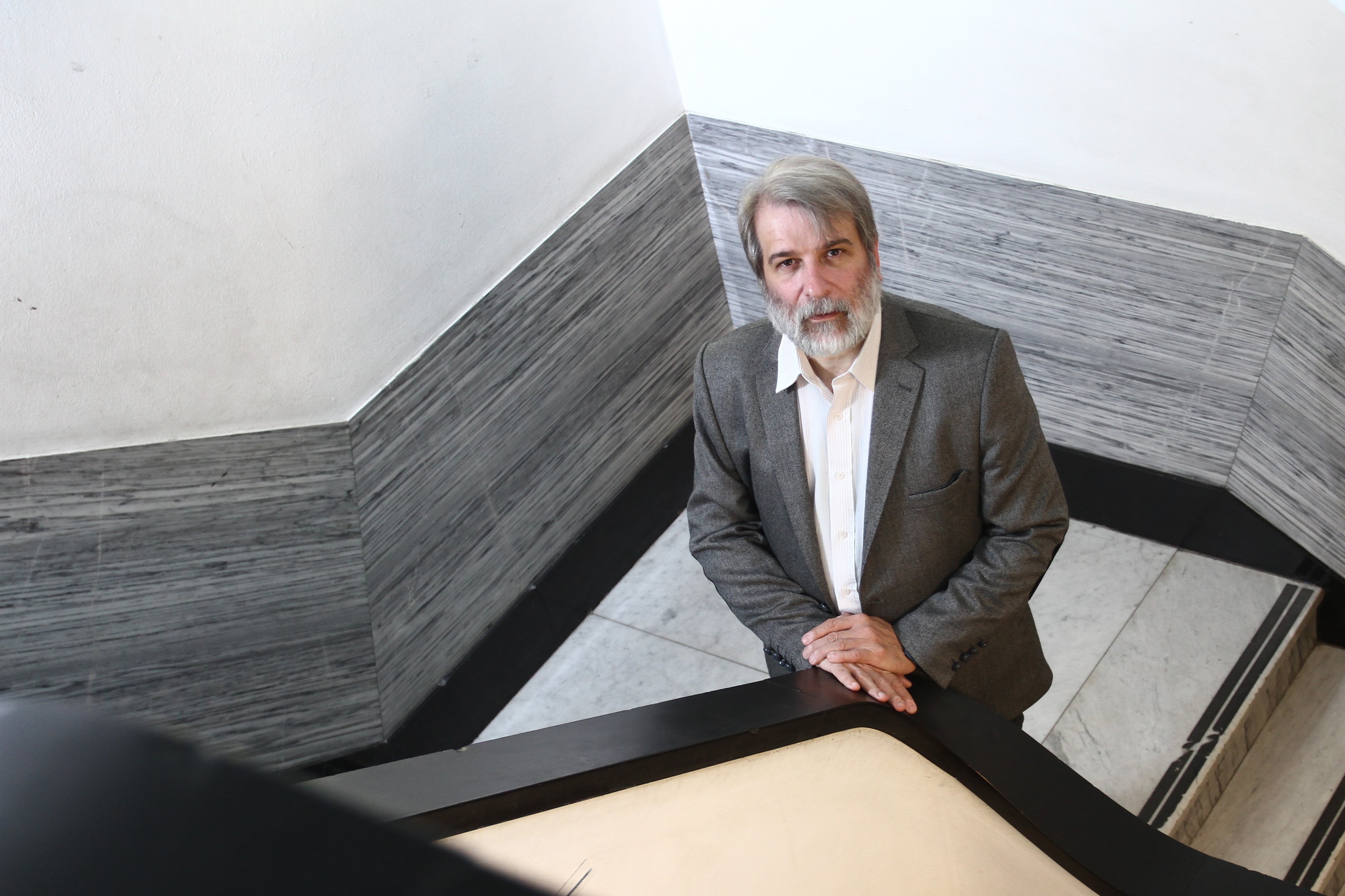 La Oficina Anticorrupción (OA) se enfocará a partir de ahora en las políticas preventivas de la corrupción, por lo que su titular Félix Crous resolvió que el organismo ya no intervendrá como querellante en las causas. 