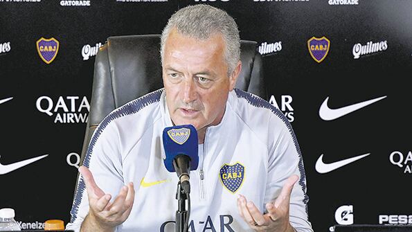 “Si algunos piensan que Tevez está terminado es porque no lo vieron entrenar.”