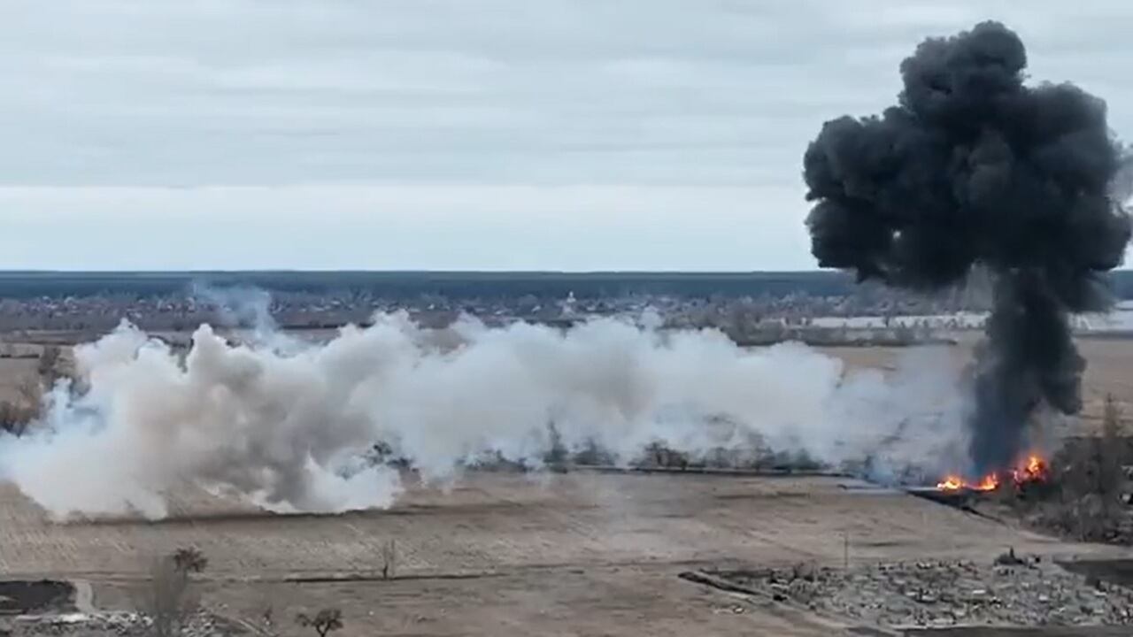 El momento de la caída del helicóptero.