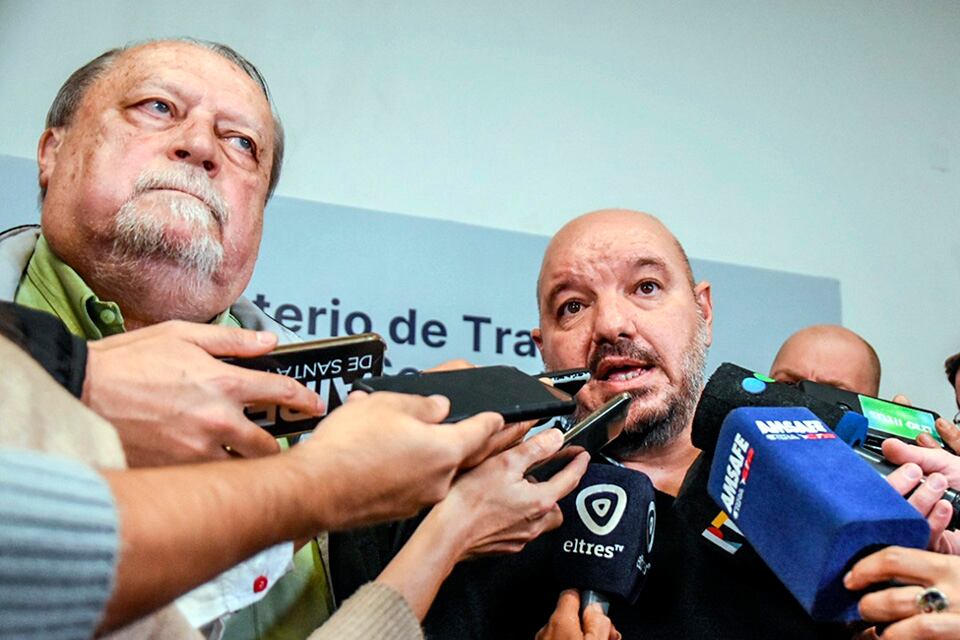 Los secretarios generales de Sadop y Amsafe tras la reunión paritaria.