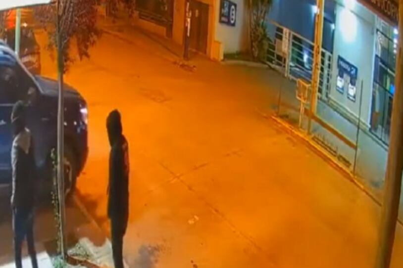 Imagen tomada por una de las cámaras de seguirdad, de los ladrones.