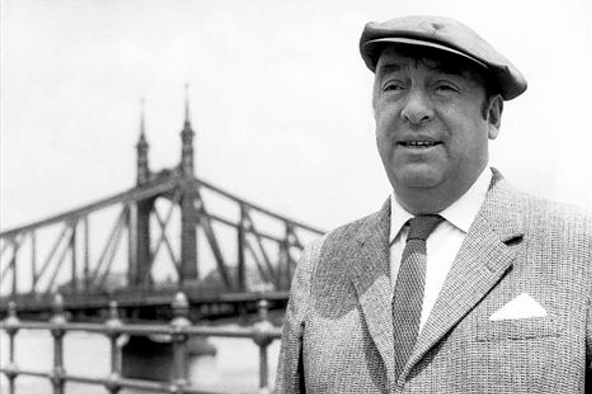 Pablo Neruda nació en Parral, Chile, el 12 de julio de 1904.