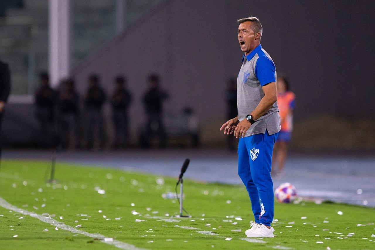 Hernán Manrique, DT de la Reserva de Vélez y exjugador de All Boys, Unión y Belgrano entre otros