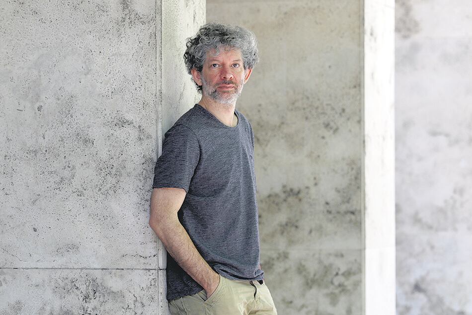 "Hay que preguntarse qué experiencias de consumo hay habilitadas, y producir formas nuevas", dice el politólogo Diego Sztulwark.