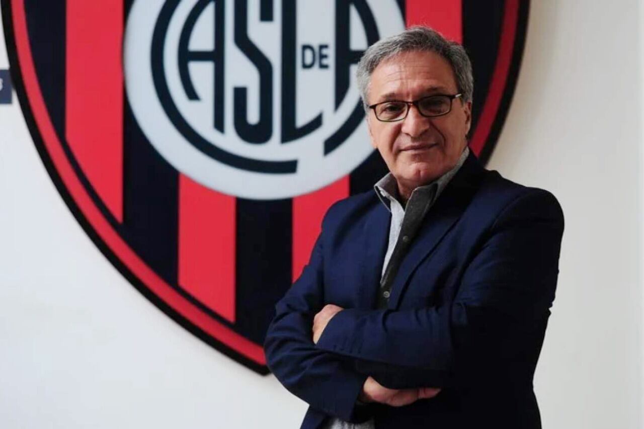 Horacio Arrecerygor, vice de San Lorenzo a cargo de la presidencia.