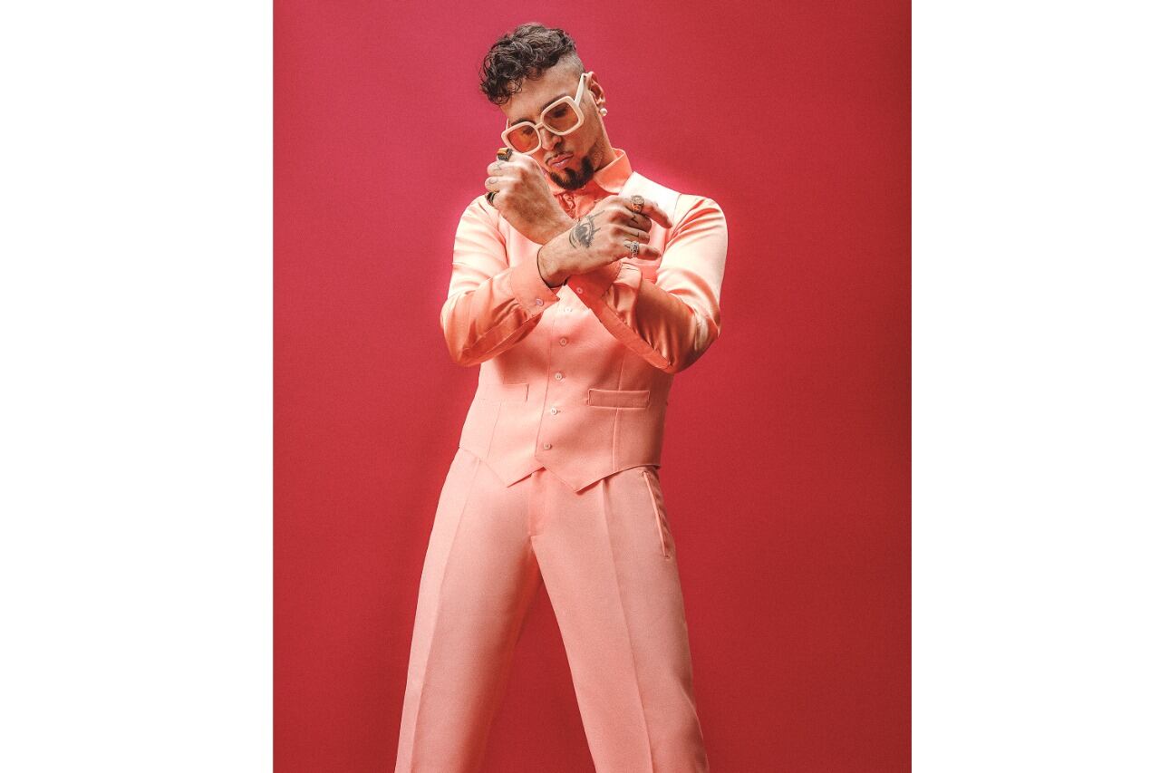 "Nunca soné tan funkero como esto, y no conozco nada en español que suene tan funkero como esto", dice Spinetta sobre su nuevo material.