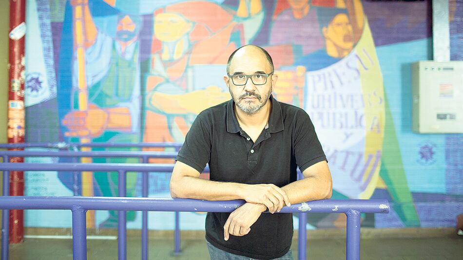 Pablo Pineau es doctor en Educación por la Facultad de Filosofía y Letras de la UBA.