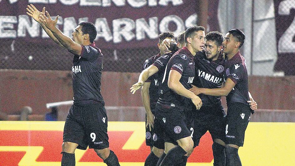 Festejo de Sand, tras la apertura del marcador.