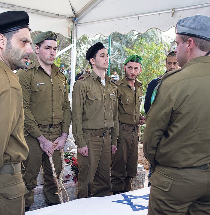 Ayer fue el funeral de los cuatro militares.