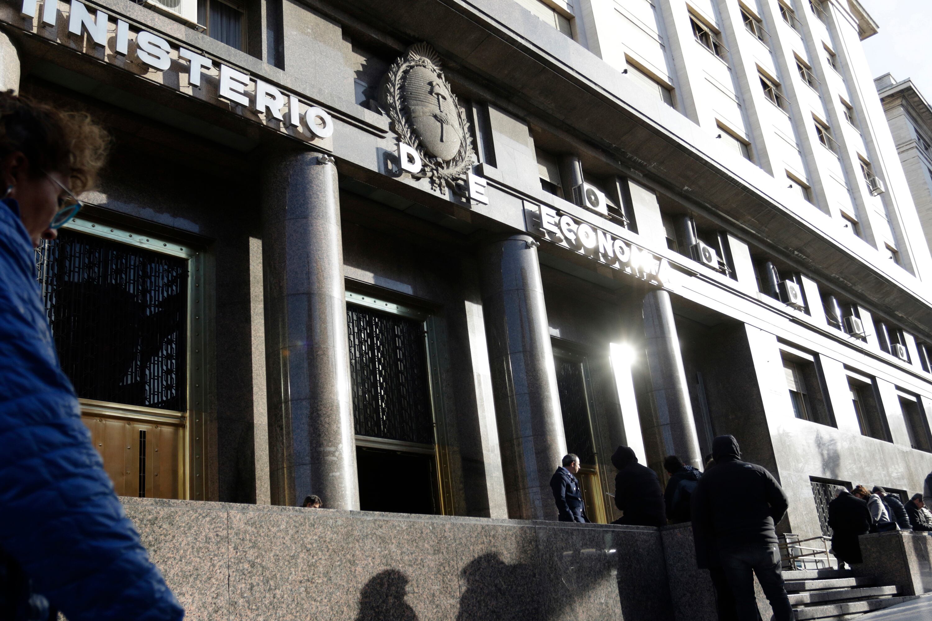 El Ministerio de Economía a cargo de Silvina Batakis enfrenta un escenario de tensión cambiaria.