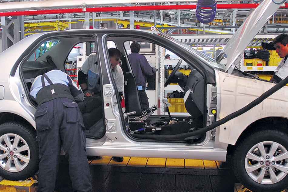 La producción de vehículos en junio creció 15,9 por ciento en la comparación anual.