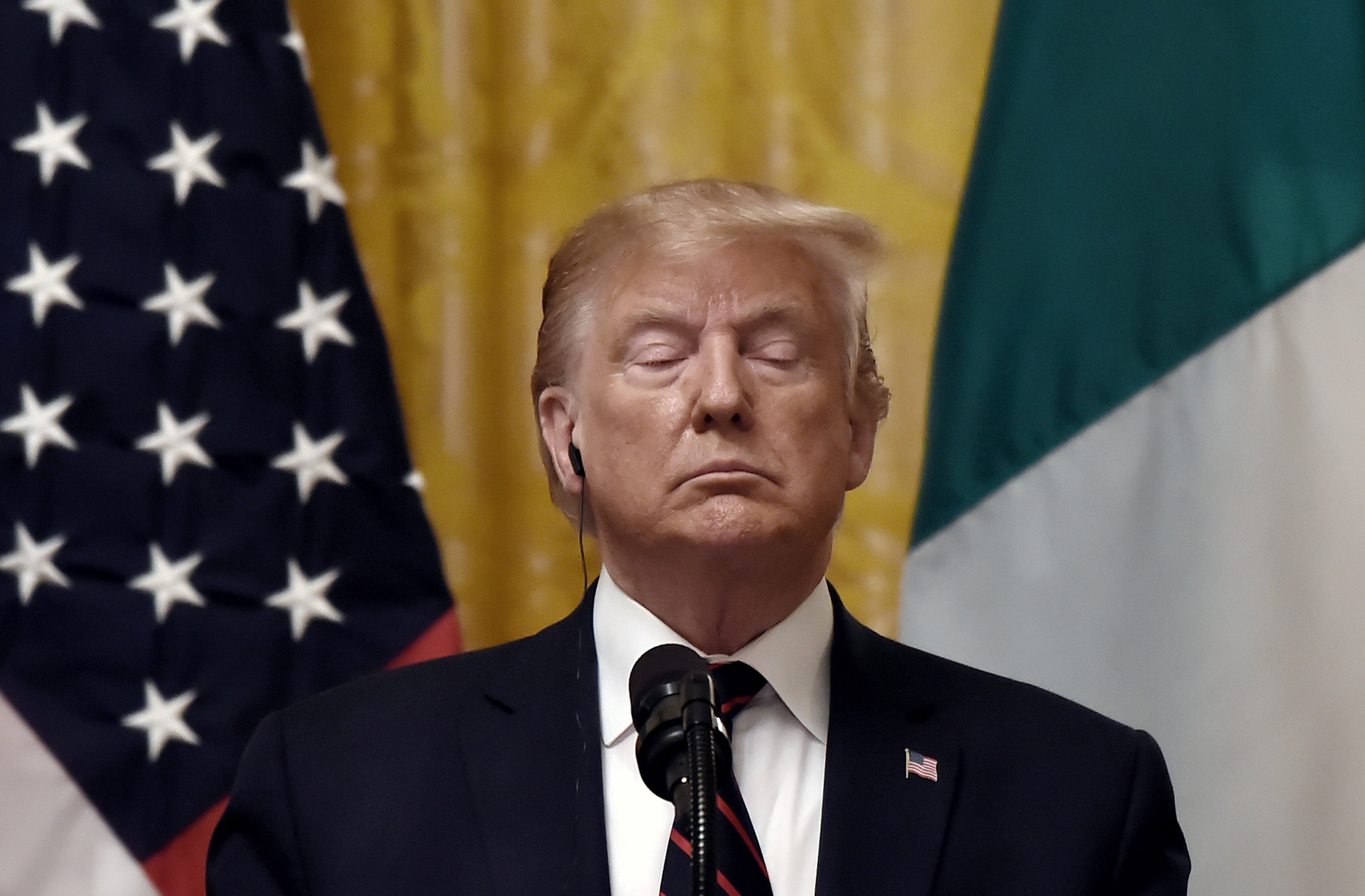 Trump insiste con la construcción de un muro fronterizo.