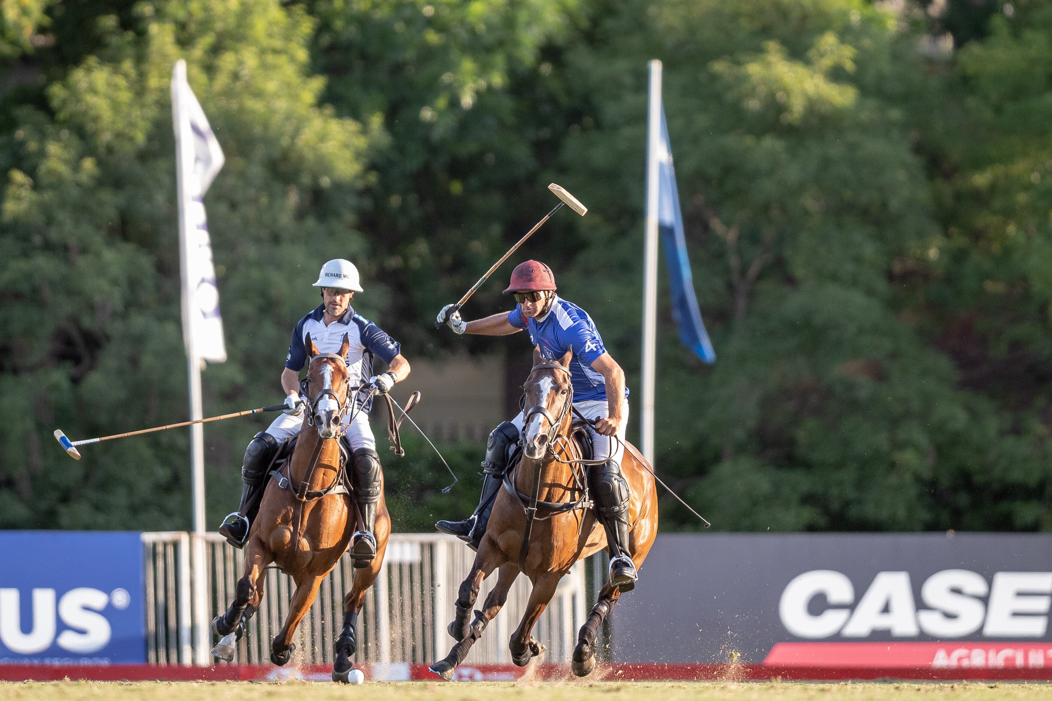 El encuentro fue muy parejo entre los dos equipos.