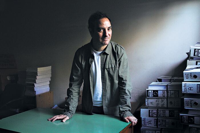 Beraudi se exilió con su familia en España luego de que sus padres fueran amenazados por la Triple A en 1974.