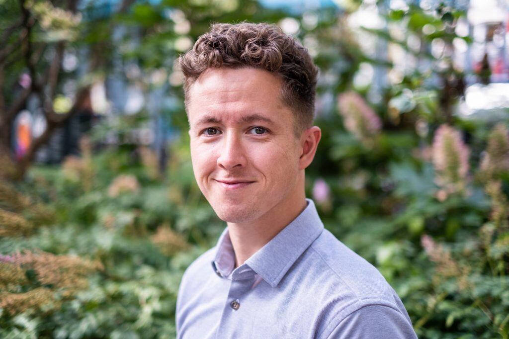 James Hamblin contó en un libro su experiencia de no bañarse.