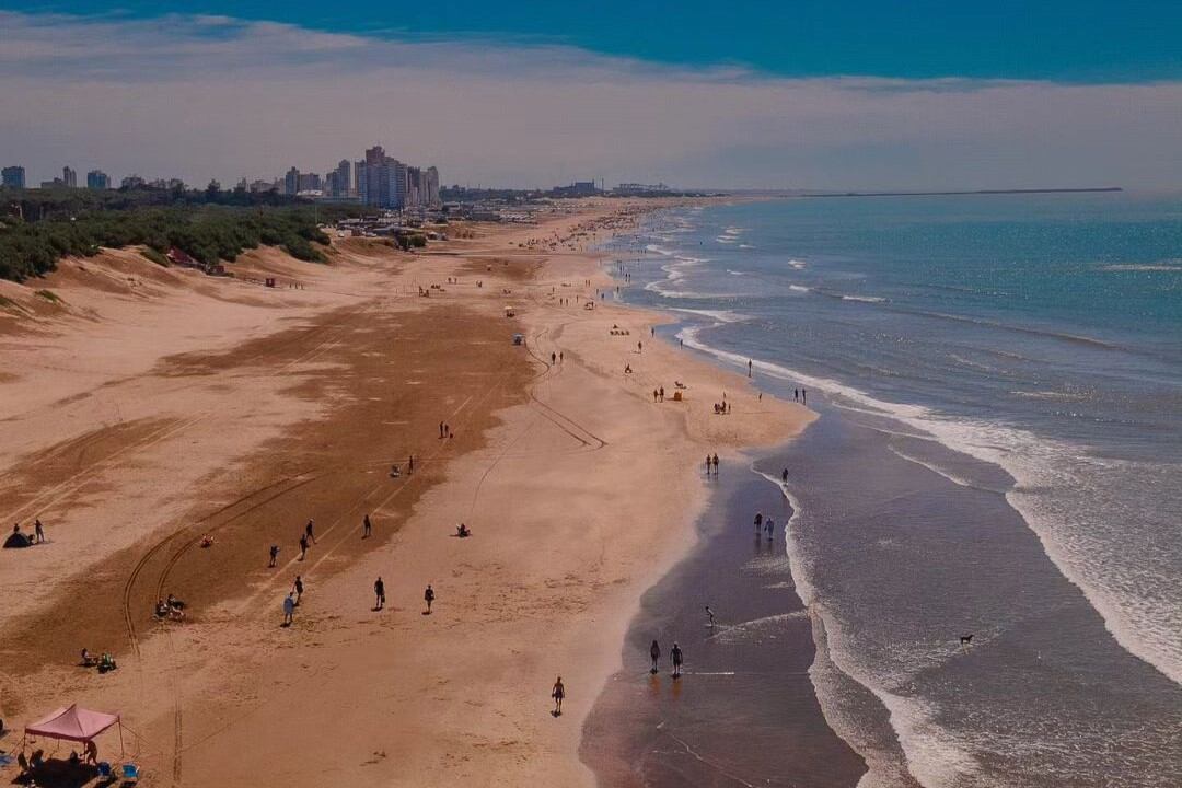 Un turista de 28 años murió ahogado en las playas de Necochea