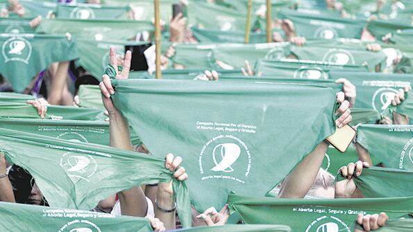 Las activistas realizaron una presentación ante el Sistema de Salud y la fiscalía.