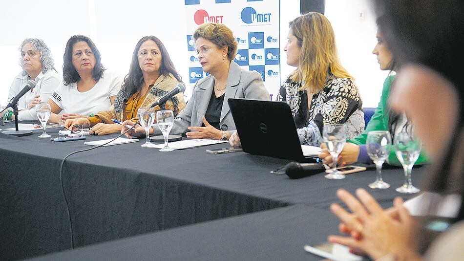Dilma Rousseff les preguntó a todas las presentes su pertenencia sindical.