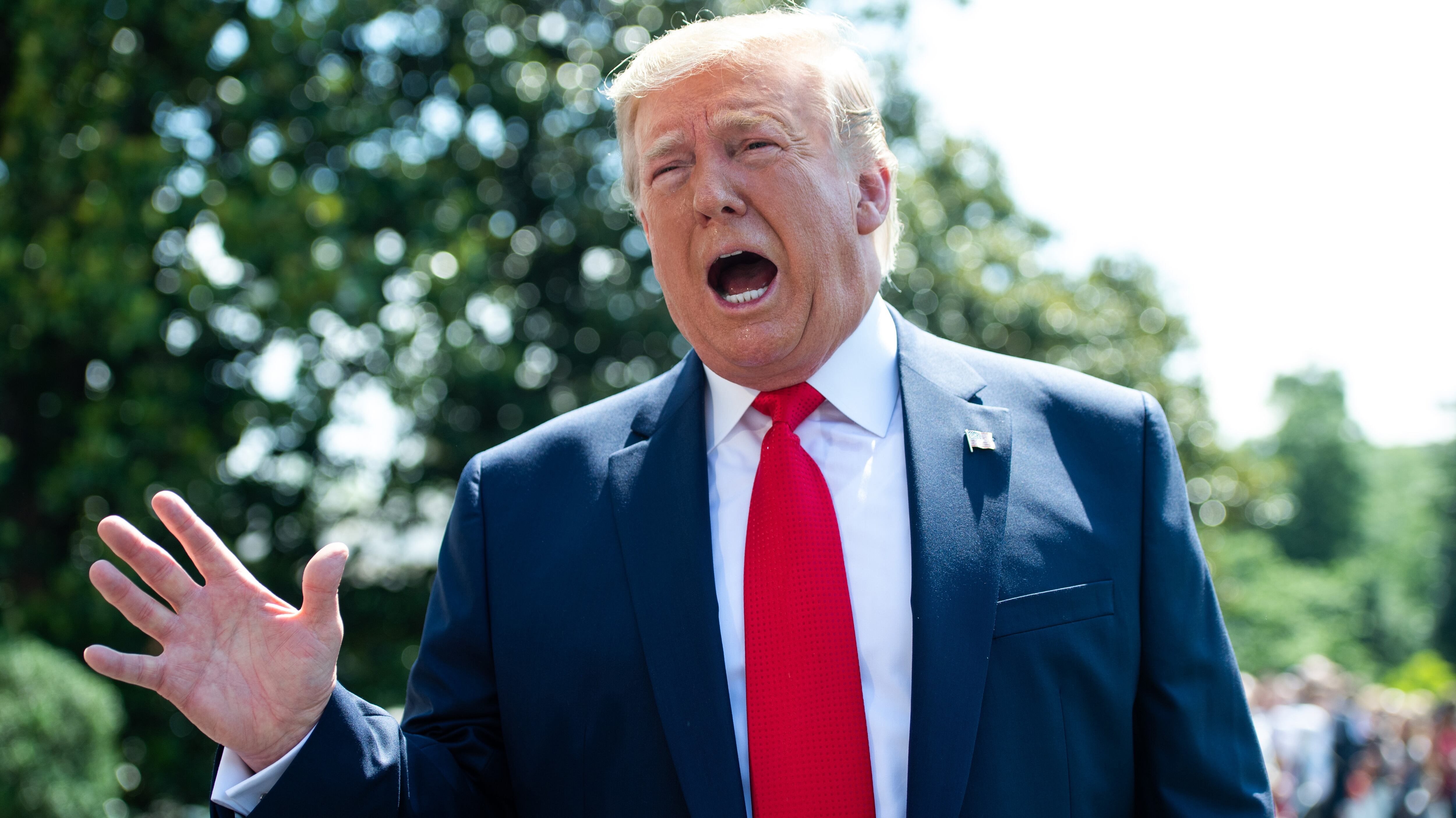 La Organización Trump prefiere extranjeros, con o sin documentos.