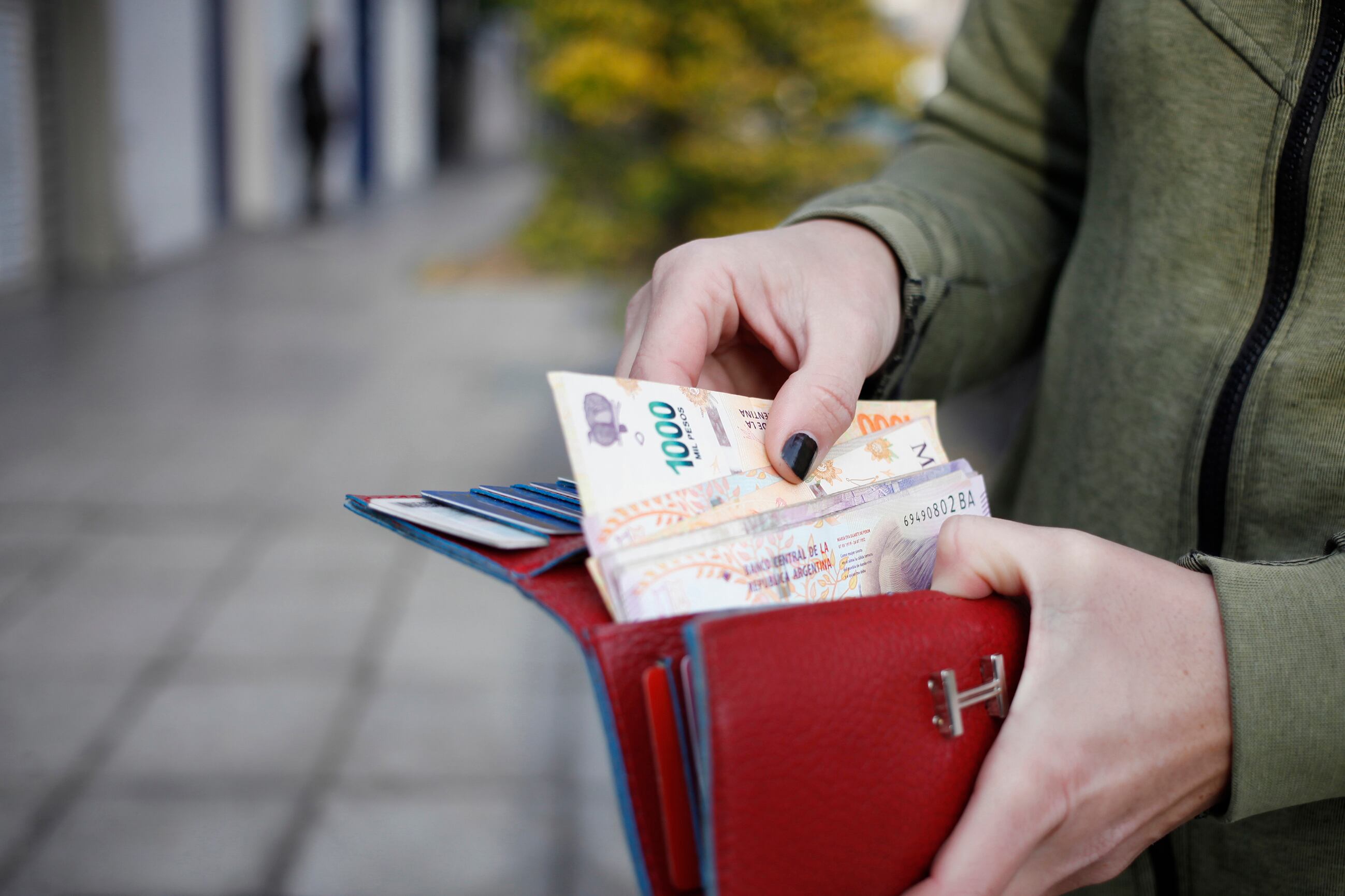 Los salarios crecieron 5,1 por ciento en octubre respecto del mes anterior, según el Indec.