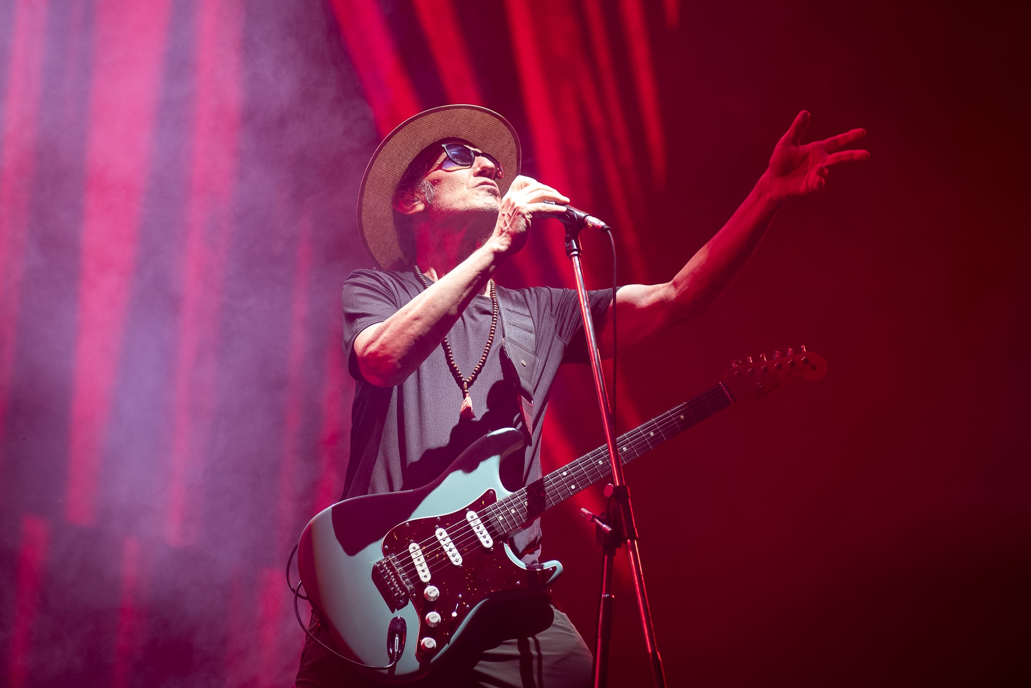 Skay, el mítico guitarrista ricotero, volverá a Obras para dar un show con su grupo Los Fakires, este viernes a las 21