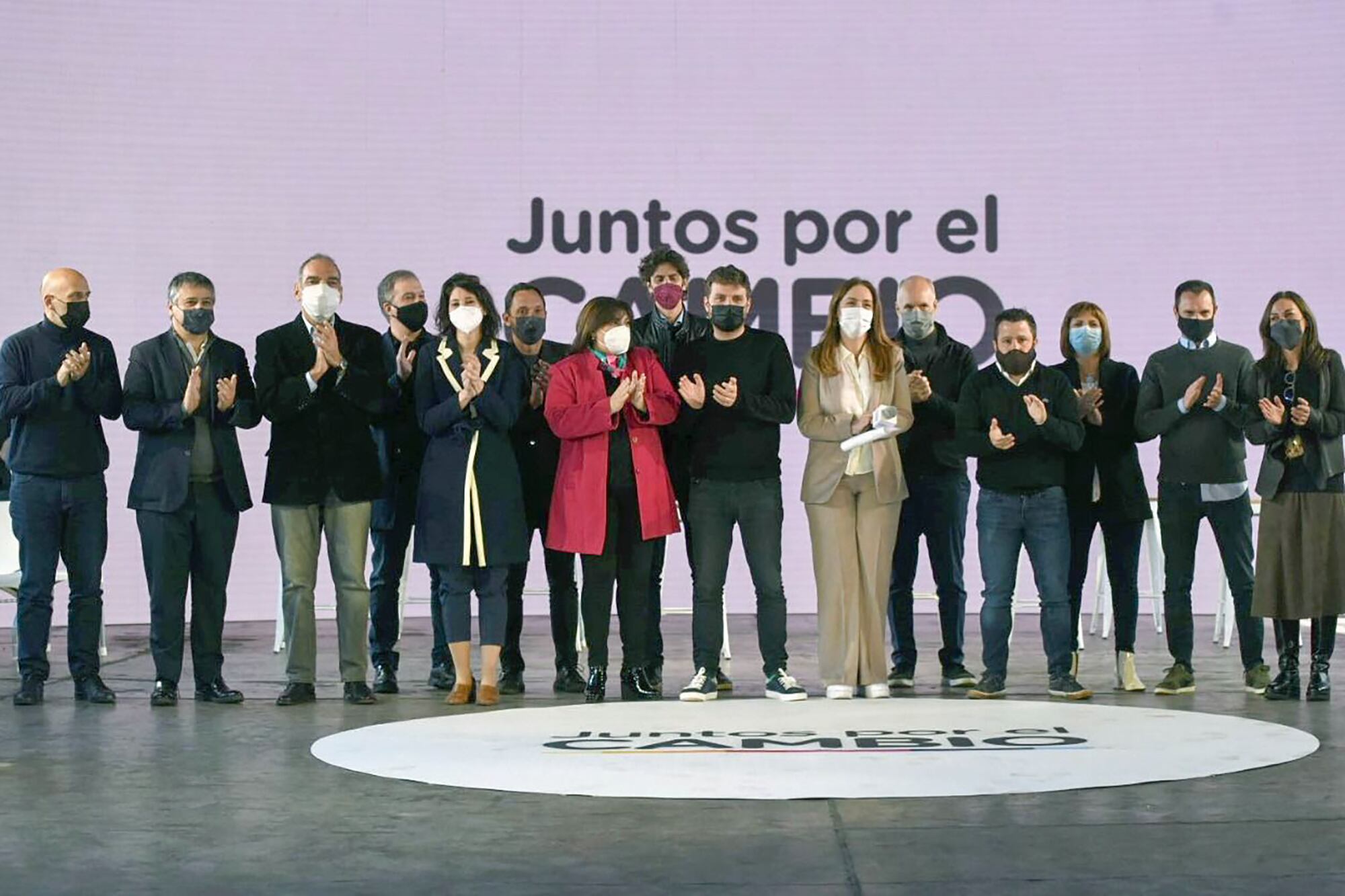María Eugenia Vidal estuvo acompañada por Horacio Rodríguez Larreta, Martín Lousteau, Patricia Bullrich y los candidatos Martín Tetaz, Fernando Iglesias y Sabrina Ajmechet, entre otros.
