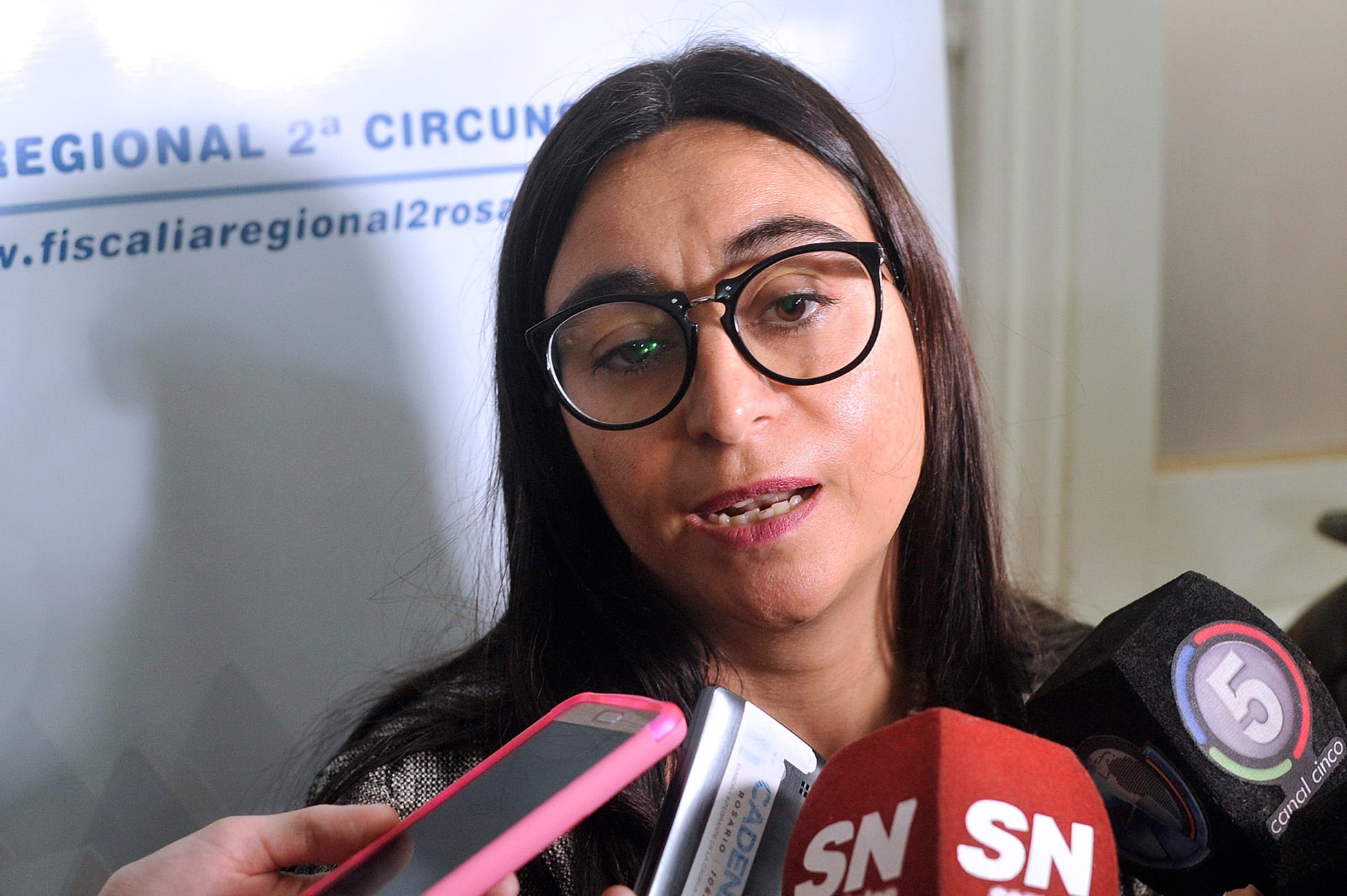 La fiscal Georgina Pairola recibió ayer a familiares del estudiante asesinado.