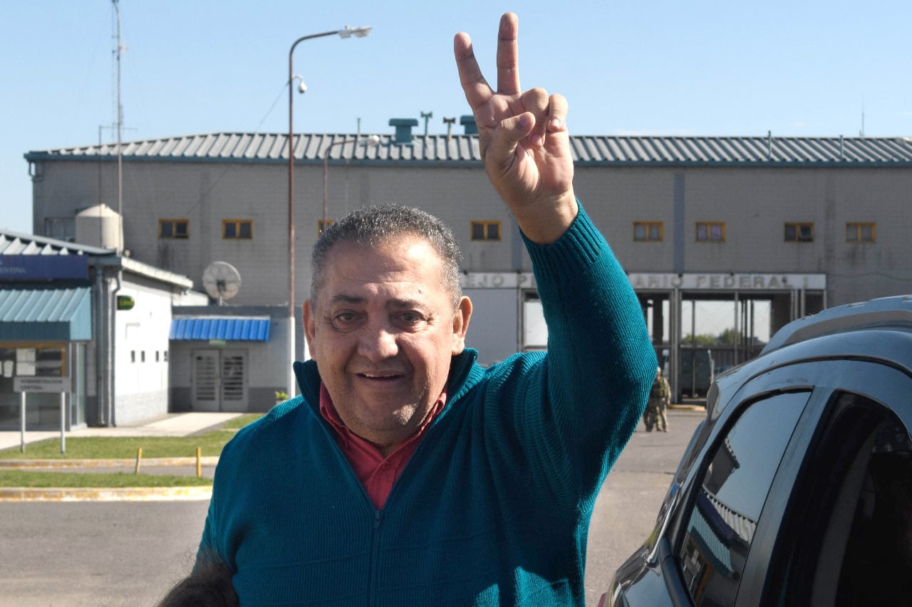 La Justicia absolvió a Pablo, Facundo y Luis Ignacio D'Elía, hijos del dirigente social Luis D' Elía, en una causa por nombramientos supuestamente ilegales en la Administración Nacional de la Seguridad Social (Anses).