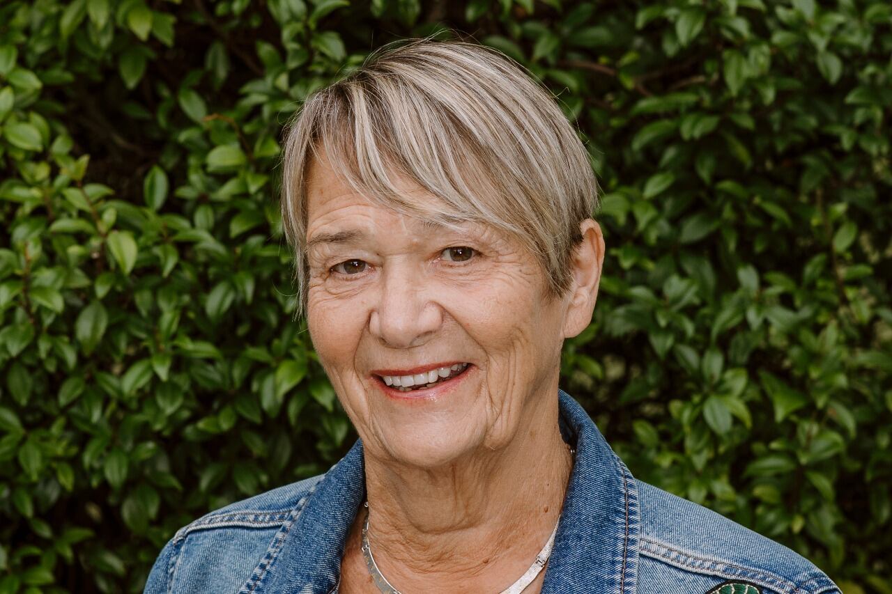 "El proyecto ha sobrevivido porque las relaciones personales hacen que todo funcione", dice Lewis.