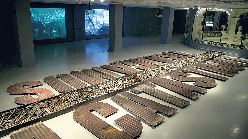 Vista parcial de la muestra de Enrique Jezik en el Espacio de Arte OSDE.