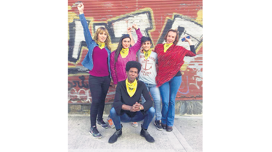 Algunxs de lxs integrantes de Unión Trans: Diana Sellanes, Josefina González, Alfonso Pisano, Marcela Pini y Delfina Martínez.