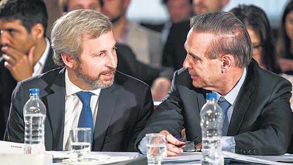 Rogelio Frigerio y Miguel Angel Pichetto negocian el acuerdo.