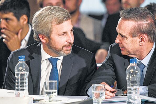 Rogelio Frigerio y Miguel Angel Pichetto negocian el acuerdo.