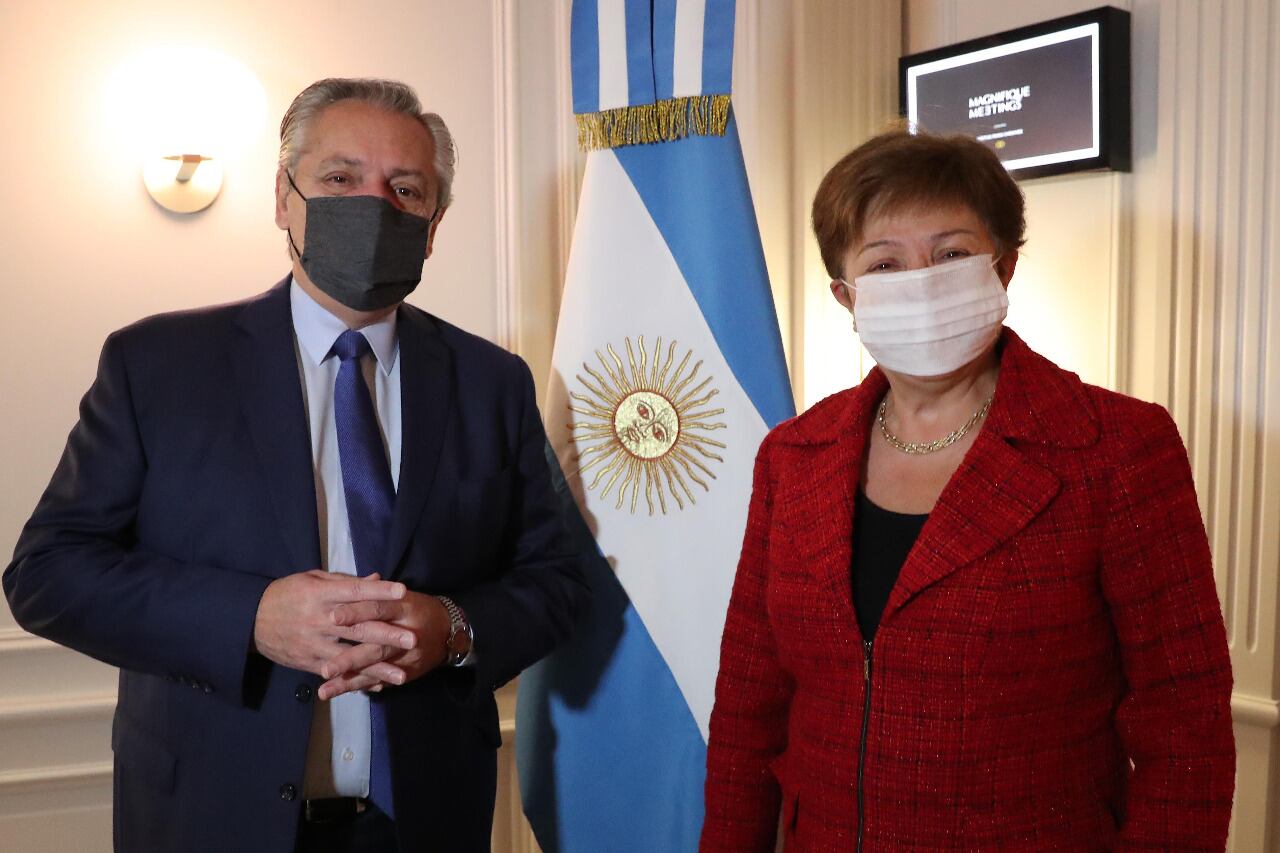 El Presidente Fernández y Georgieva, titular del Fondo Monetario.