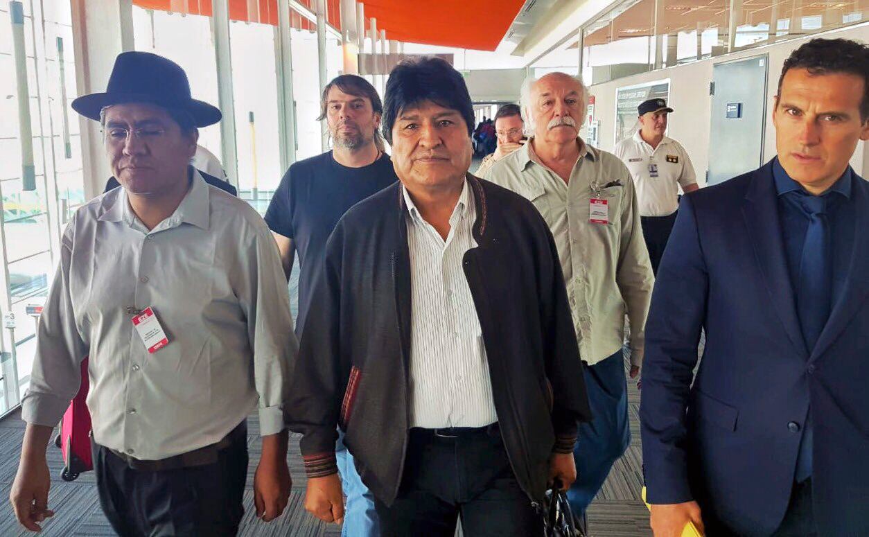 El gobierno argentino le concedió a Evo Morales la condición de refugiado político.