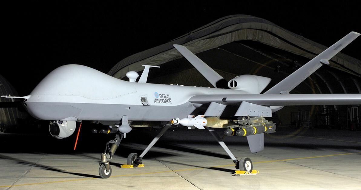 El dron interceptado está equipado de captores ultramodernos para poder llevar a cabo operaciones de vigilanciay puede llevar bombas guiadas por láser o por GPS o misiles Hellfire. (Foto: AFP)