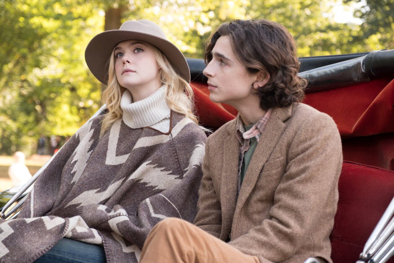 Elle Fanning y Timothée Chalamet, aburridos en la Gran Manzana. 