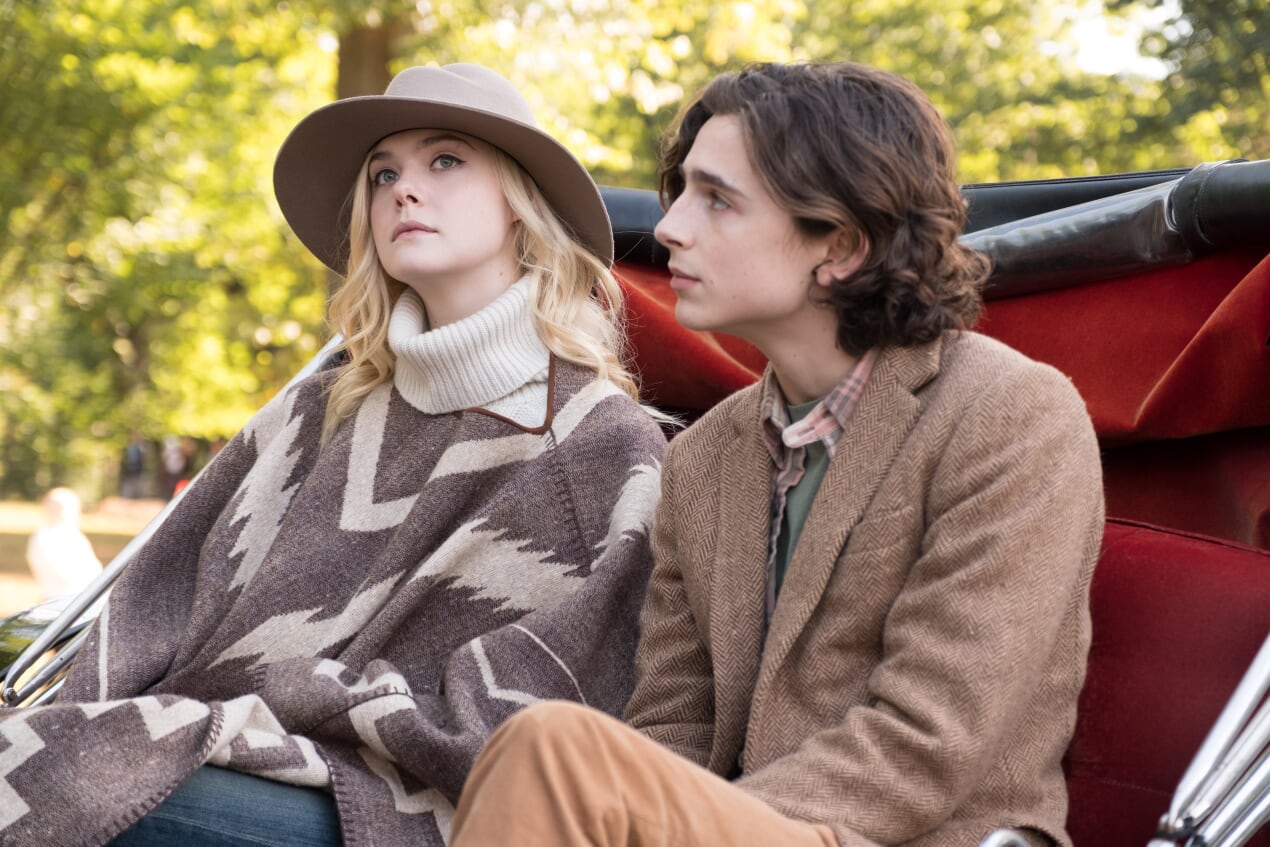 Elle Fanning y Timothée Chalamet, aburridos en la Gran Manzana.