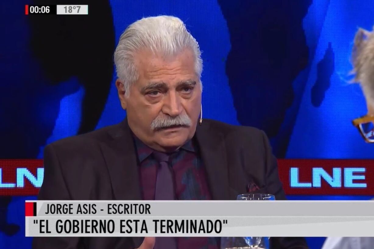 "Los muchachos del Gobierno se metieron en un frasco", dijo Asís.