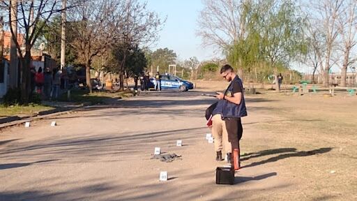 El sector de la plaza donde murió Jonatan y Graciela de 58 años.
